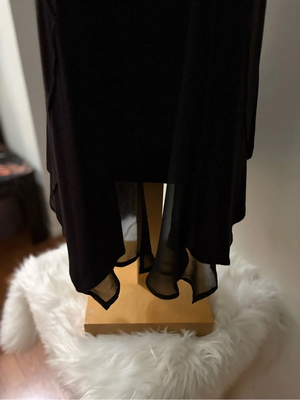 Simply Vera Vera Wang Black Waterfall Vest Size Small NWT Sheer Draped Layering